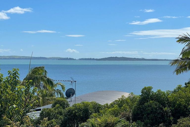 Photo of property in 127 Mellons Bay Road, Mellons Bay, Auckland, 2014