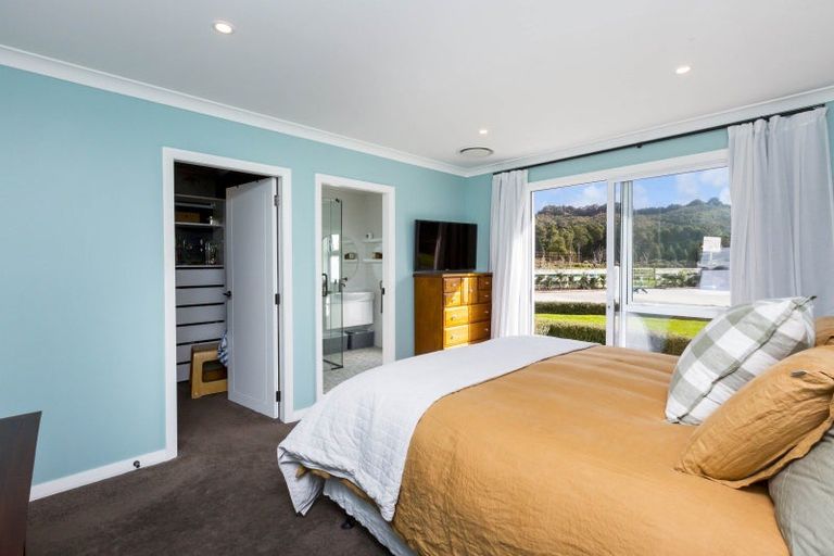 Photo of property in 420 Katherine Mansfield Drive, Blue Mountains, Upper Hutt, 5371