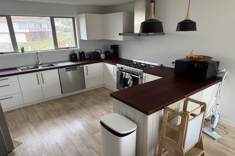 Photo of property in 3 Rydal Place, Southgate, Wellington, 6023