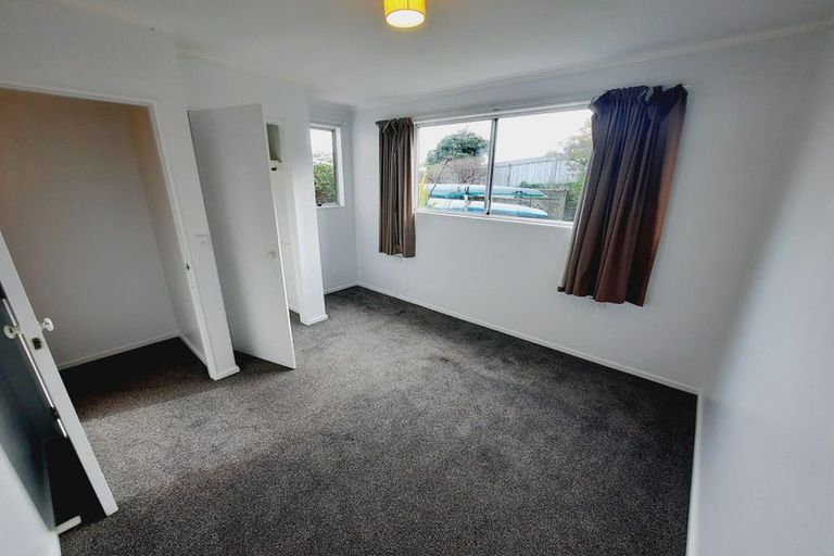 Photo of property in 24 Pennant Grove, Titahi Bay, Porirua, 5022