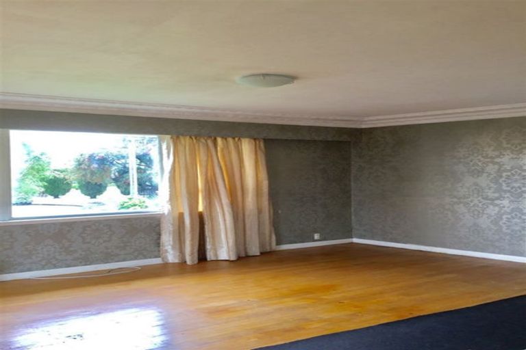 Photo of property in 10 Boler Place, New Lynn, Auckland, 0600