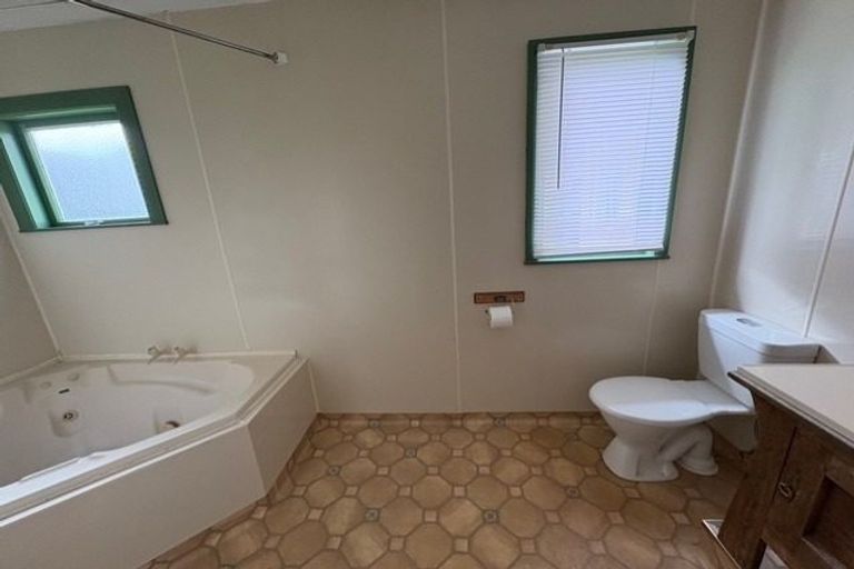 Photo of property in 93 Macarthur Street, Levin, 5510