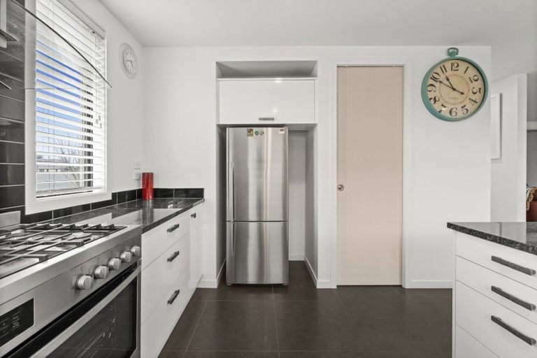 Photo of property in 11 Aparima Place, Awatoto, Napier, 4110