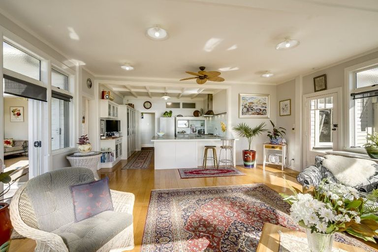 Photo of property in 40 Hospital Terrace, Hospital Hill, Napier, 4110