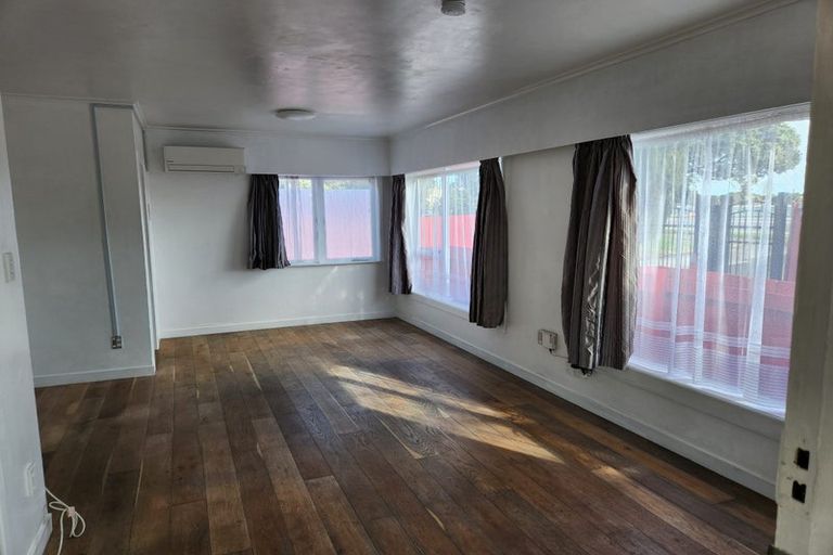 Photo of property in 32a Kirkbride Road, Mangere Bridge, Auckland, 2022