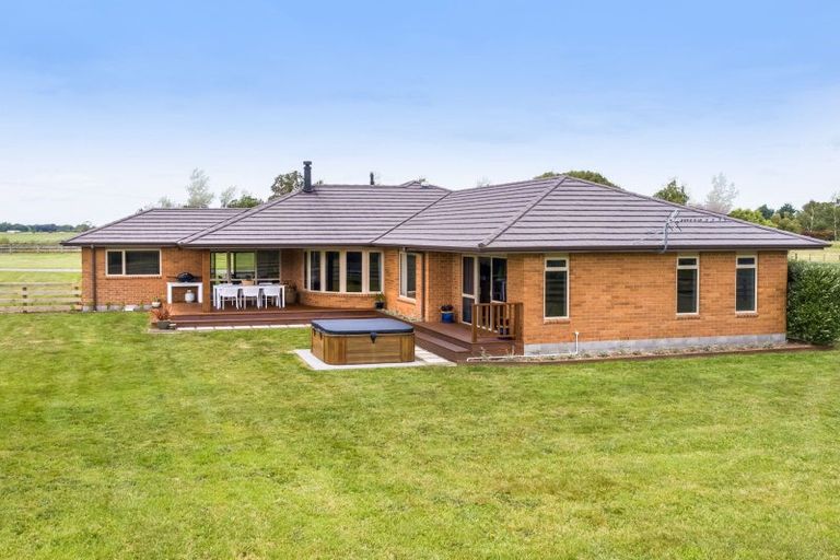 Photo of property in 75 Andersons Line, Clareville, Carterton, 5713