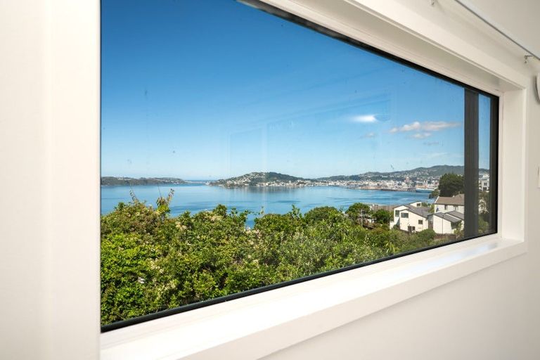 Photo of property in 2/72 Homebush Road, Khandallah, Wellington, 6035