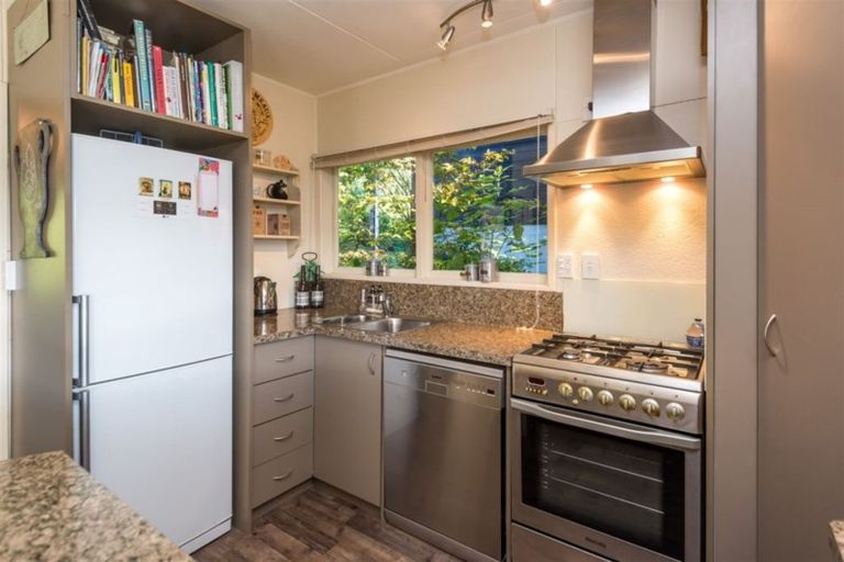 Photo of property in 13 Muter Street, Akaroa, 7520