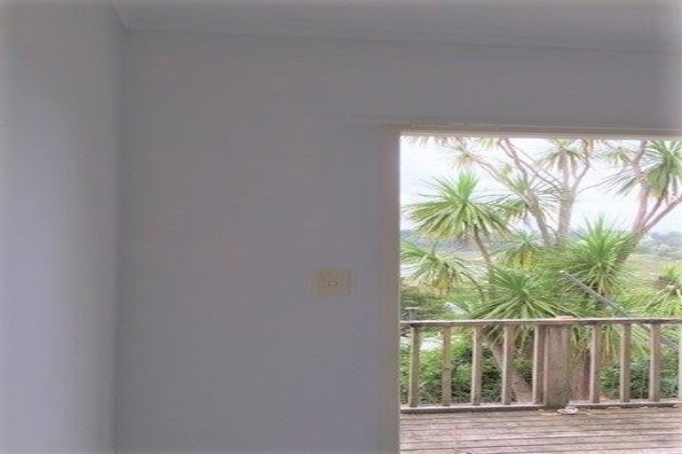 Photo of property in 95 College Road, Northcote, Auckland, 0627