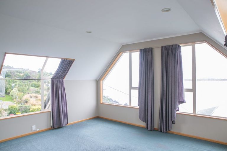 Photo of property in 14 Marine Parade, Bluff, 9814