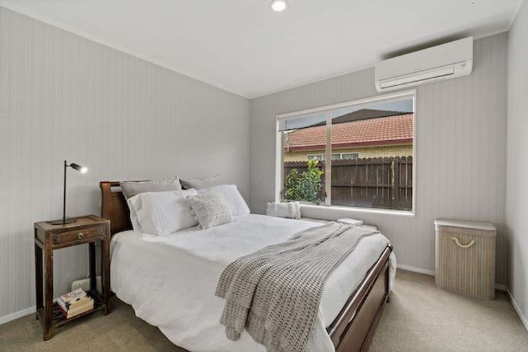 Photo of property in 8 Sheriff Place, Randwick Park, Auckland, 2105