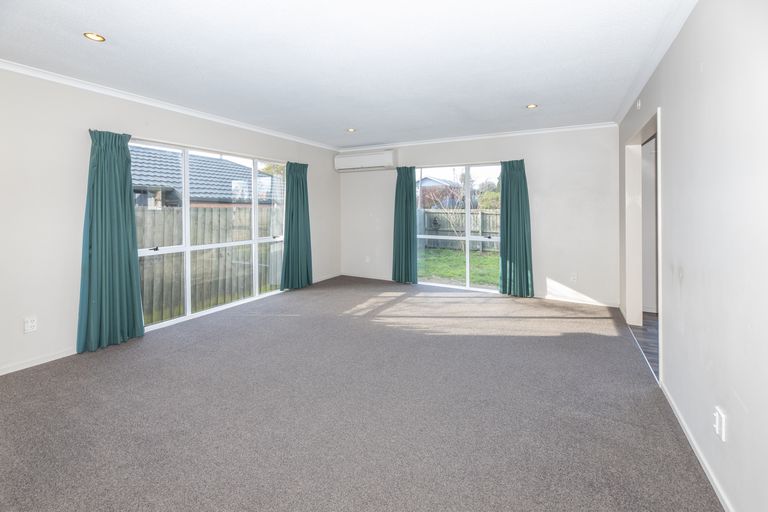 Photo of property in 2/47 Parnwell Street, Burwood, Christchurch, 8083