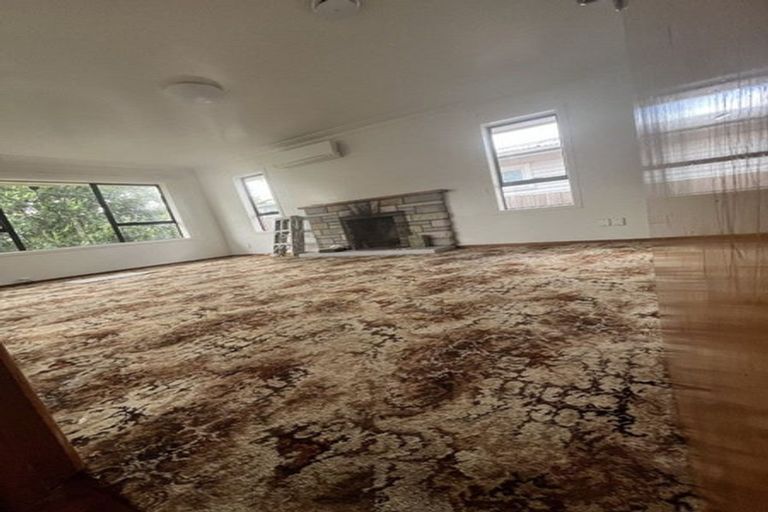 Photo of property in 73 Archibald Road, Kelston, Auckland, 0602