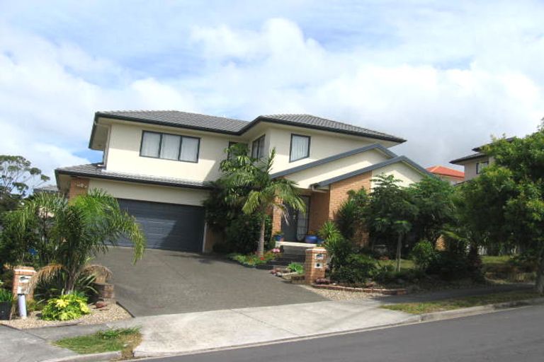 Photo of property in 3 Fulmar Way, Unsworth Heights, Auckland, 0632