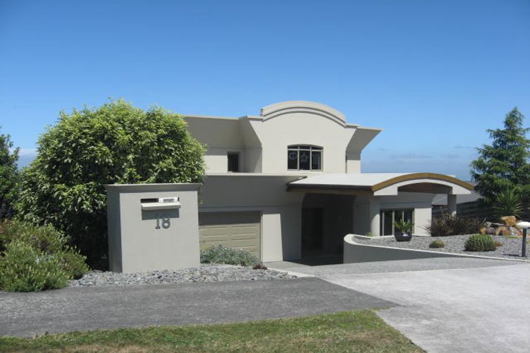 Photo of property in 18 Woodland Grove, Feilding, 4702