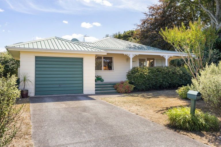 Photo of property in 32 Dixon Road, Fitzroy, Hamilton, 3206