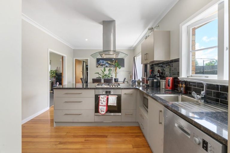 Photo of property in 14 Charles Crescent, Beerescourt, Hamilton, 3200