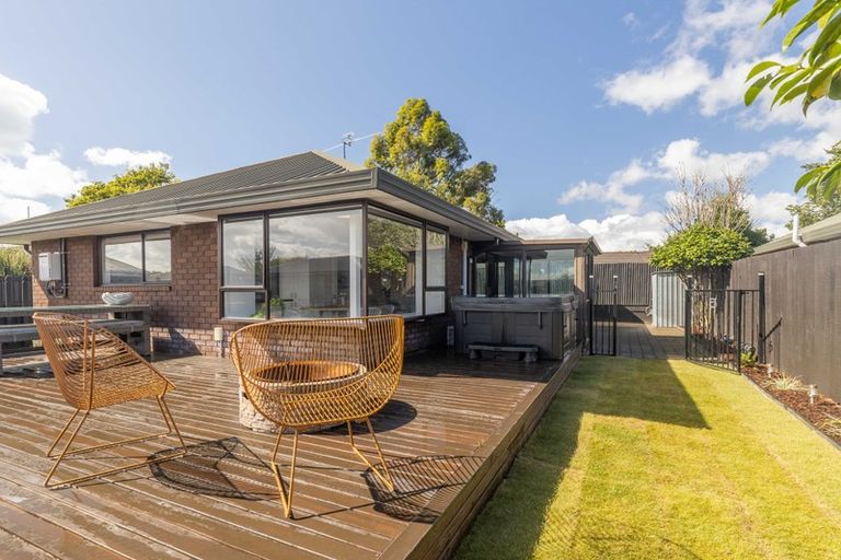 Photo of property in 5 Edwins Way, Burwood, Christchurch, 8083