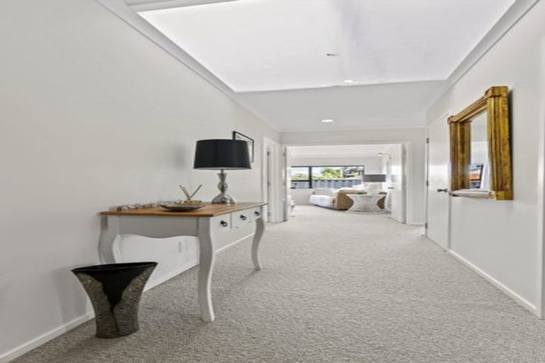 Photo of property in 1/1 Penzance Road, Mairangi Bay, Auckland, 0630