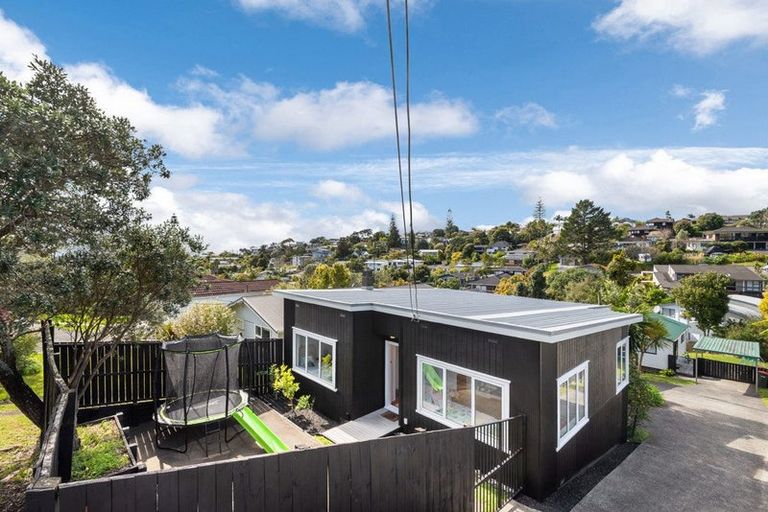 Photo of property in 42 Matipo Road, Mairangi Bay, Auckland, 0630