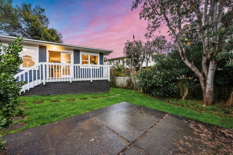 Photo of property in 25a Hewlett Road, Massey, Auckland, 0614
