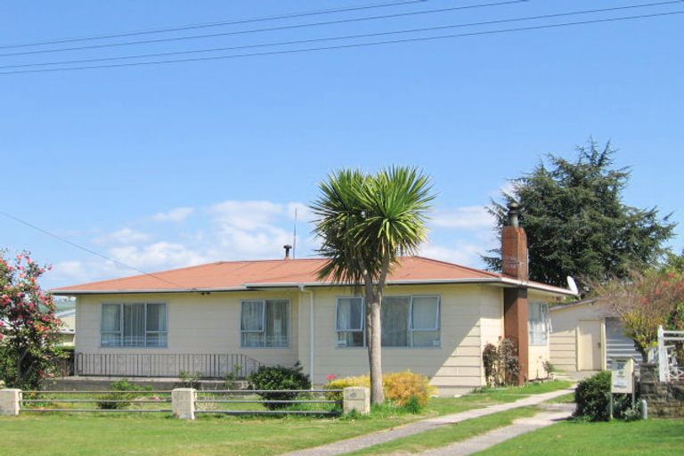 Photo of property in 20 Island View Road, Western Heights, Rotorua, 3015