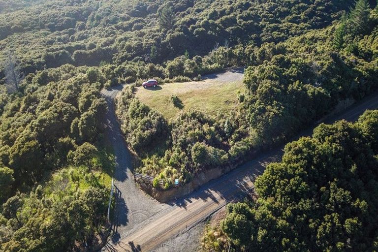 Photo of property in 890 Tuateawa Road, Waikawau, Coromandel, 3584