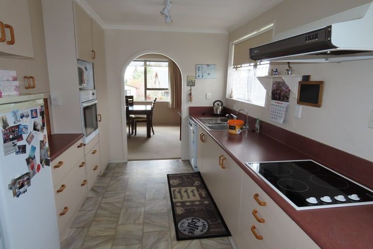 Photo of property in 2 Kamaka Crescent, Bridge Hill, Alexandra, 9320