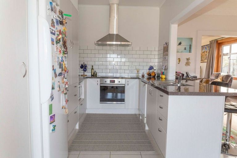 Photo of property in 4 Ranfurly Street, Dannevirke, 4930