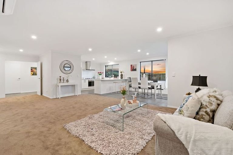 Photo of property in 69 Harriet Johnston Drive, Pokeno, 2402