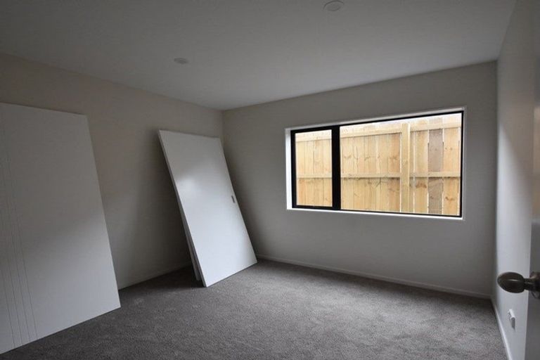 Photo of property in 39c Russell Road, Manurewa, Auckland, 2102