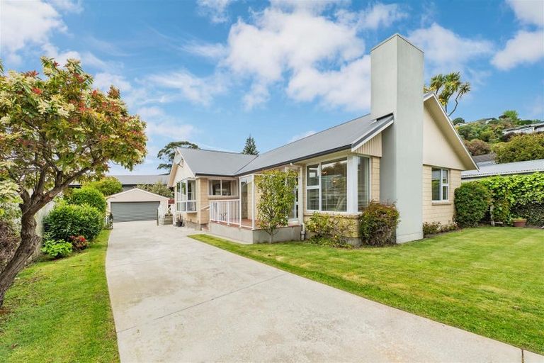 Photo of property in 9 Soleares Avenue, Mount Pleasant, Christchurch, 8081