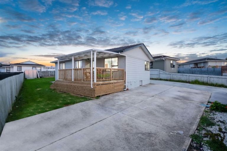Photo of property in 6 Lema Place, Clover Park, Auckland, 2019