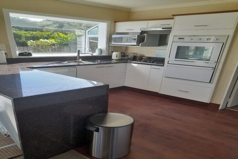 Photo of property in 3 Gavin Road, Raumati Beach, Paraparaumu, 5032