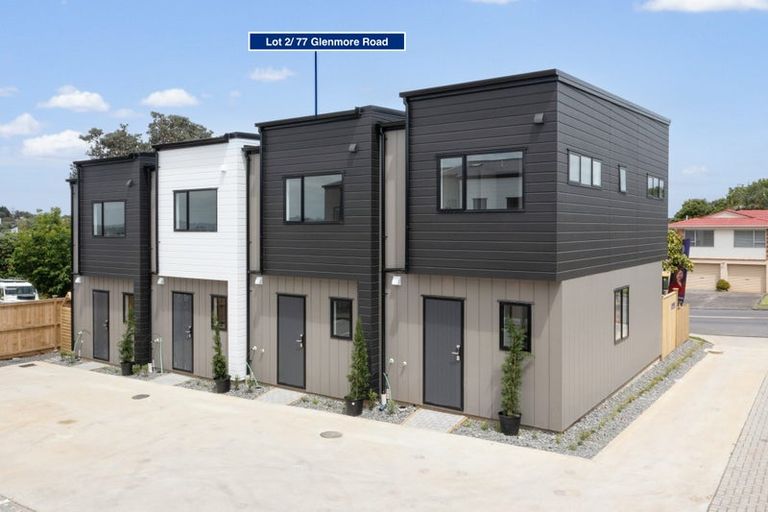Photo of property in 2/77 Glenmore Road, Sunnyhills, Auckland, 2010
