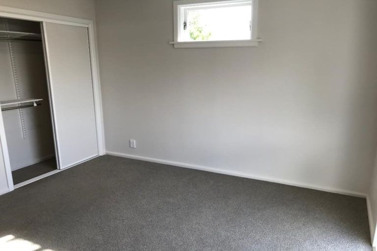 Photo of property in 2/7 Burrows Place, Ilam, Christchurch, 8041