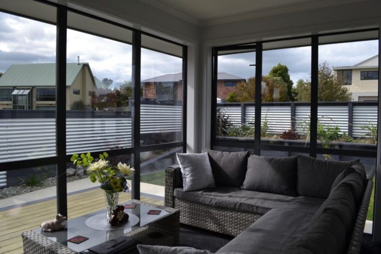 Photo of property in 13 Grove Avenue, Weston, Oamaru, 9401