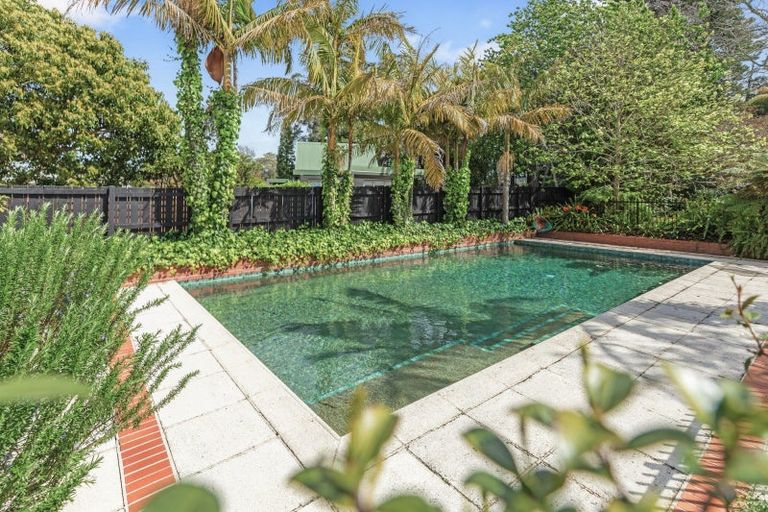 Photo of property in 221 Grange Road, Otumoetai, Tauranga, 3110