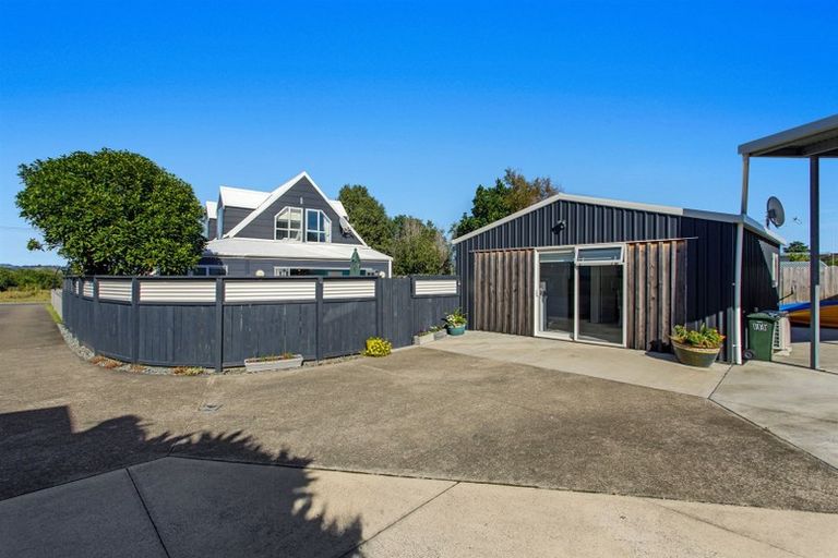 Photo of property in 213 Harbour Road, Ohope, 3121
