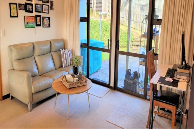 Photo of property in 3 Beauly Grove, Papakowhai, Porirua, 5024