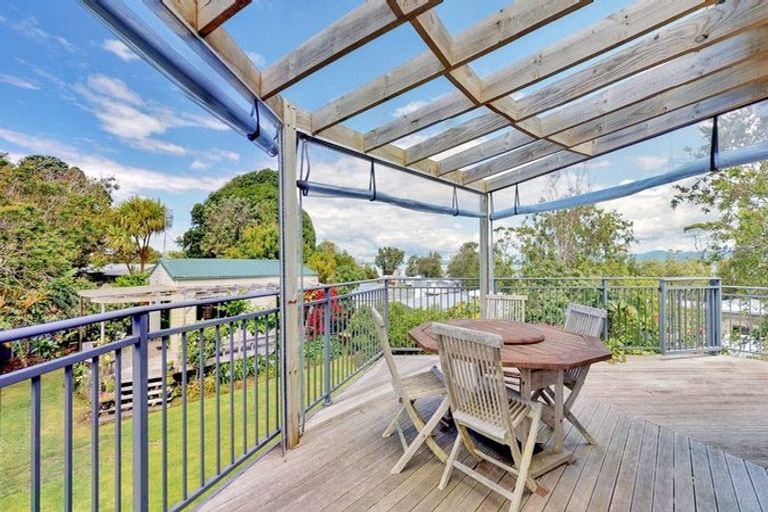 Photo of property in 21 Athenree Road, Athenree, Katikati, 3177