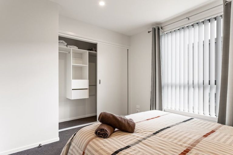 Photo of property in 5/3234 Great North Road, New Lynn, Auckland, 0600