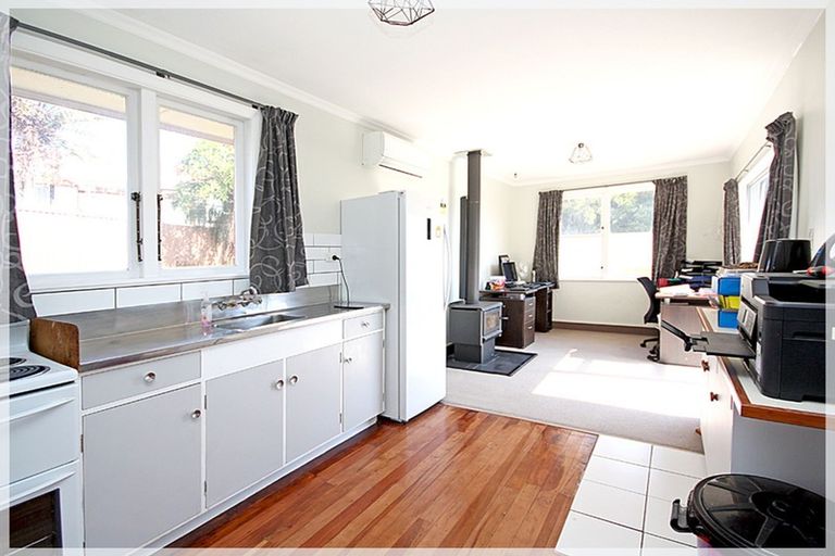 Photo of property in 253 Cambridge Street, Levin, 5510