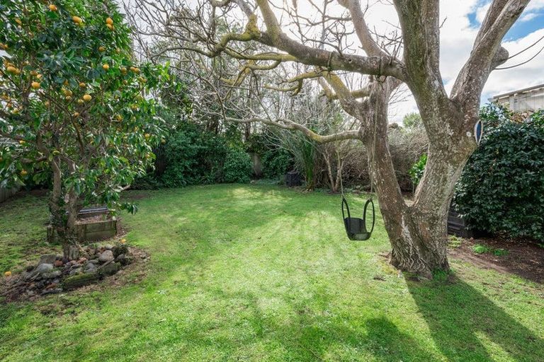 Photo of property in 53 Gray Avenue, Paraparaumu Beach, Paraparaumu, 5032