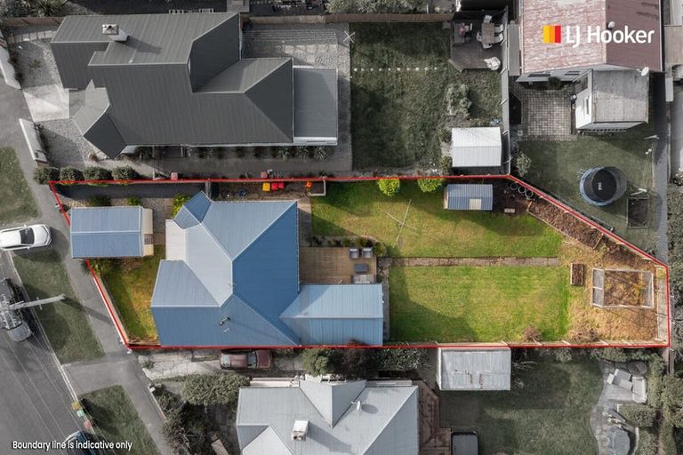 Photo of property in 69 Hargest Crescent, Saint Clair, Dunedin, 9012