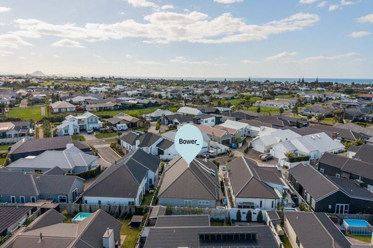 Photo of property in 10 Mollisia Lane, Papamoa Beach, Papamoa, 3118