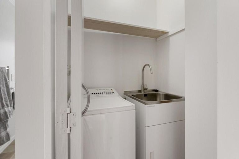 Photo of property in 41 Elizabeth Street, Waikanae, 5036