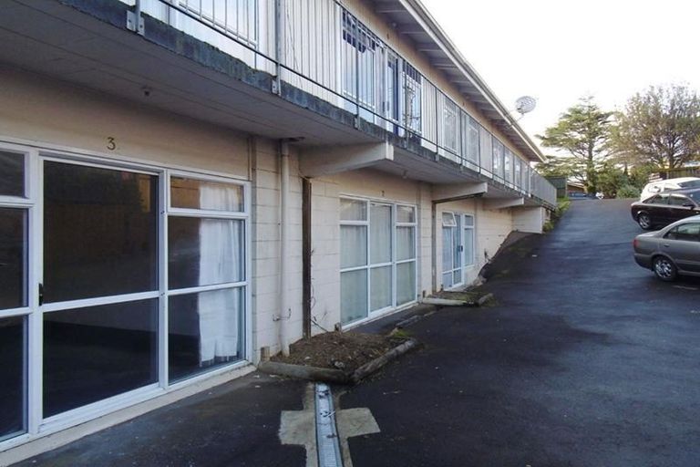 Photo of property in 3/30 Fairburn Road, Otahuhu, Auckland, 1062