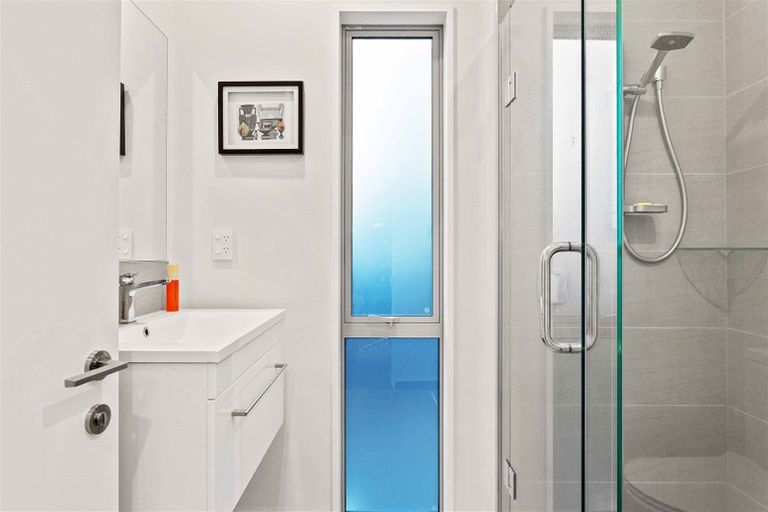 Photo of property in 2/64 Merivale Lane, Merivale, Christchurch, 8014