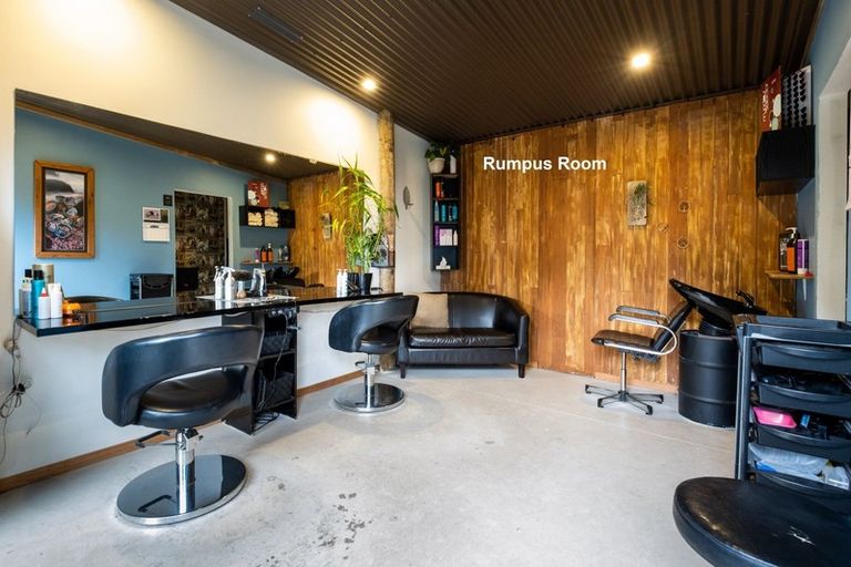 Photo of property in 98 Beach Road, Haumoana, 4102